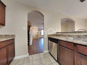 1229 Carlton Ridge Dr in Cordova, TN - Building Photo - Building Photo