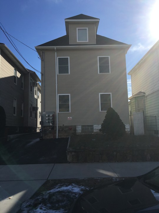 532 Linden Ave in Elizabeth, NJ - Building Photo