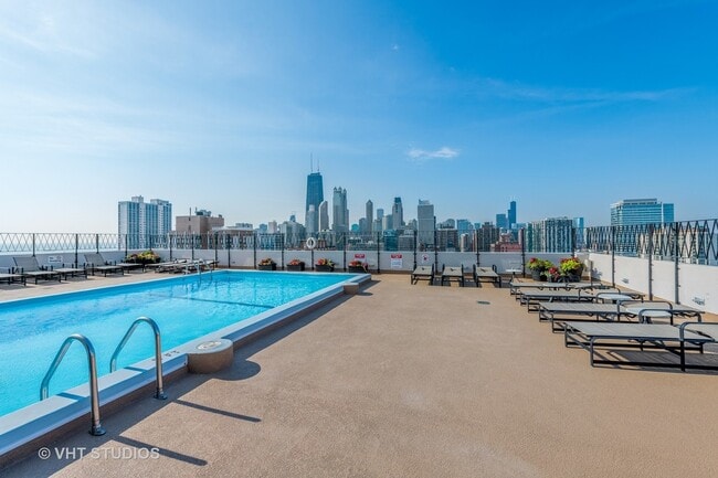 property at 1415 N Dearborn Pkwy