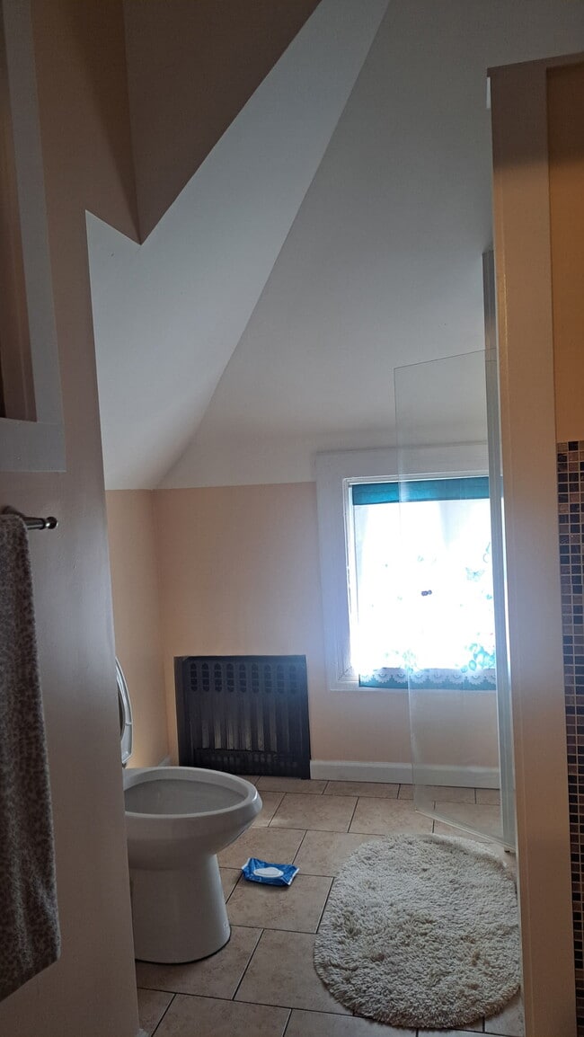 342 N Fulton Ave in Mount Vernon, NY - Foto de edificio - Building Photo