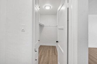 3207 2nd St in Long Beach, CA - Foto de edificio - Building Photo