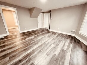 6 Grove St in Auburn, ME - Building Photo - Building Photo