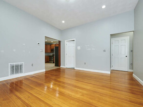 90 Chestnut St in Chelsea, MA - Building Photo - Building Photo