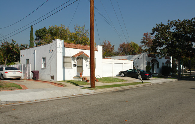 1137 Raleigh St in Glendale, CA - Building Photo - Building Photo