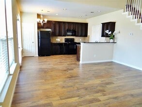3651 Swiss Ln in Irving, TX - Building Photo - Building Photo