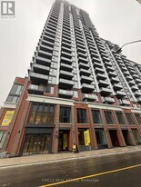75 James St S in Hamilton, ON - Building Photo