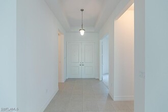 4550 Kensington Cir in Naples, FL - Building Photo - Building Photo