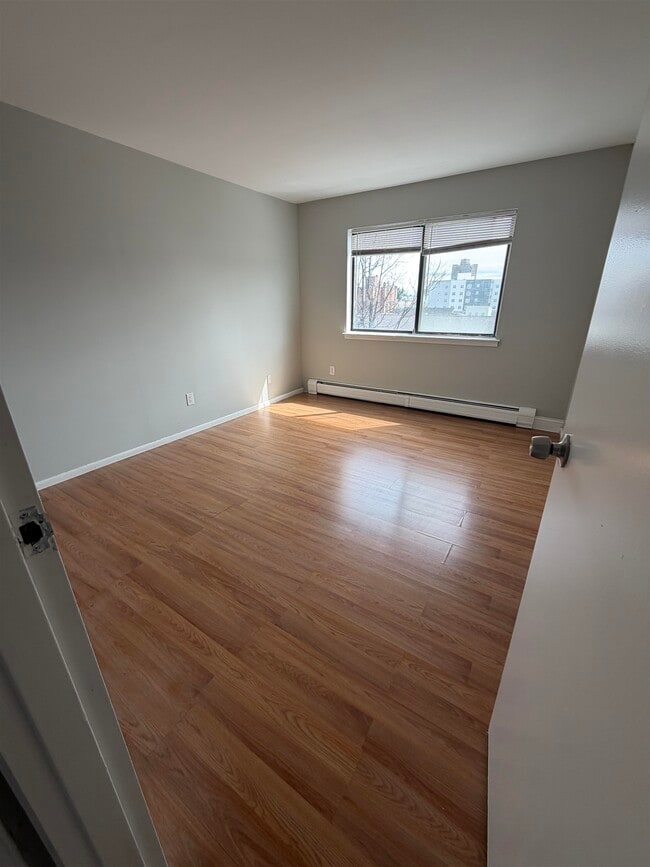 230 68th St in Guttenberg, NJ - Building Photo - Building Photo