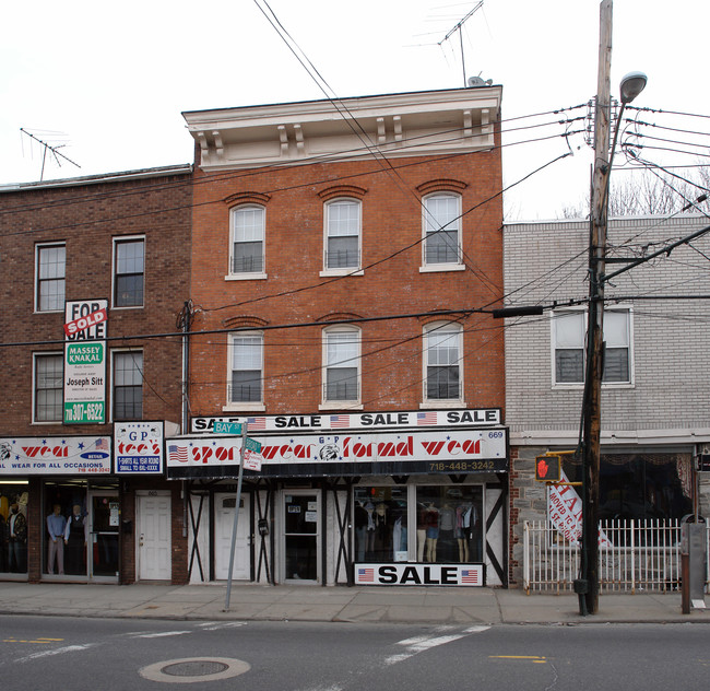 669 Bay St in Staten Island, NY - Building Photo - Building Photo