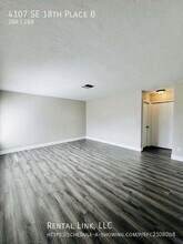 4107 SE 18th Pl in Cape Coral, FL - Foto de edificio - Building Photo