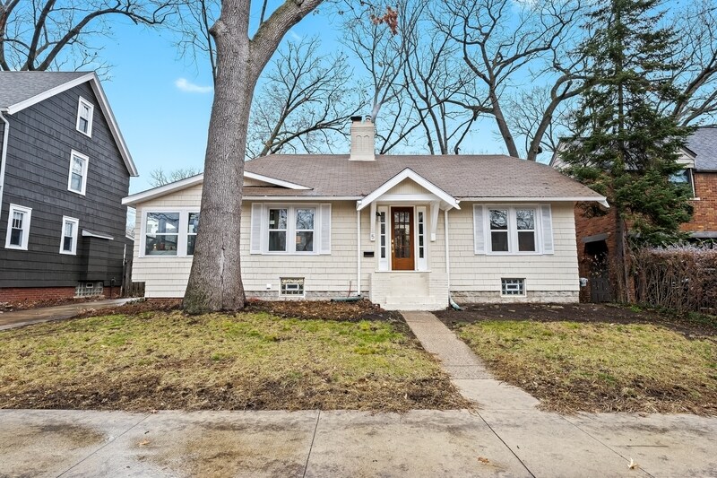 5 Fairwood Blvd in Pleasant Ridge, MI - Building Photo
