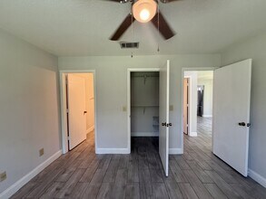 1590 SE Dewberry Ct in Port St. Lucie, FL - Building Photo - Building Photo