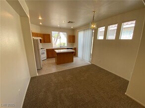 413 Magnolia Arbor St in Las Vegas, NV - Building Photo - Building Photo