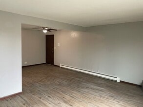 700 65th St, Unit Five in Westmont, IL - Building Photo - Building Photo