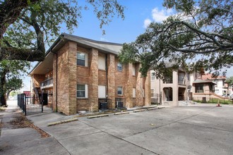 3401 S Claiborne Avenue in New Orleans, LA - Building Photo - Building Photo