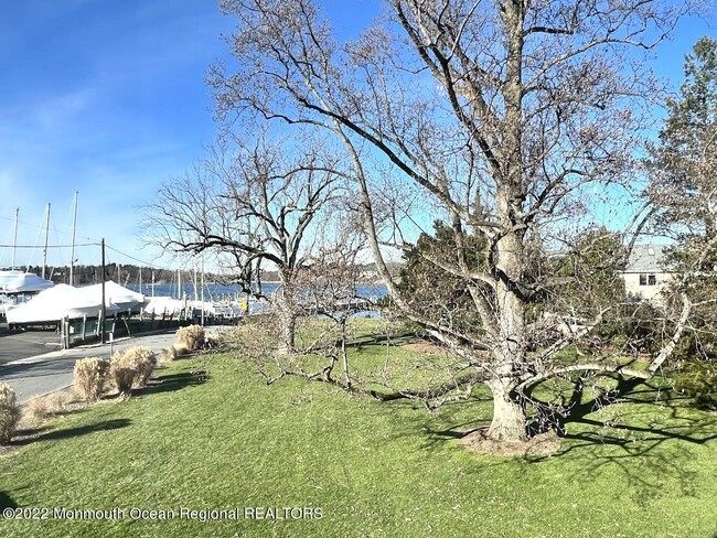 66 De Normandie Ave in Fair Haven, NJ - Building Photo - Building Photo