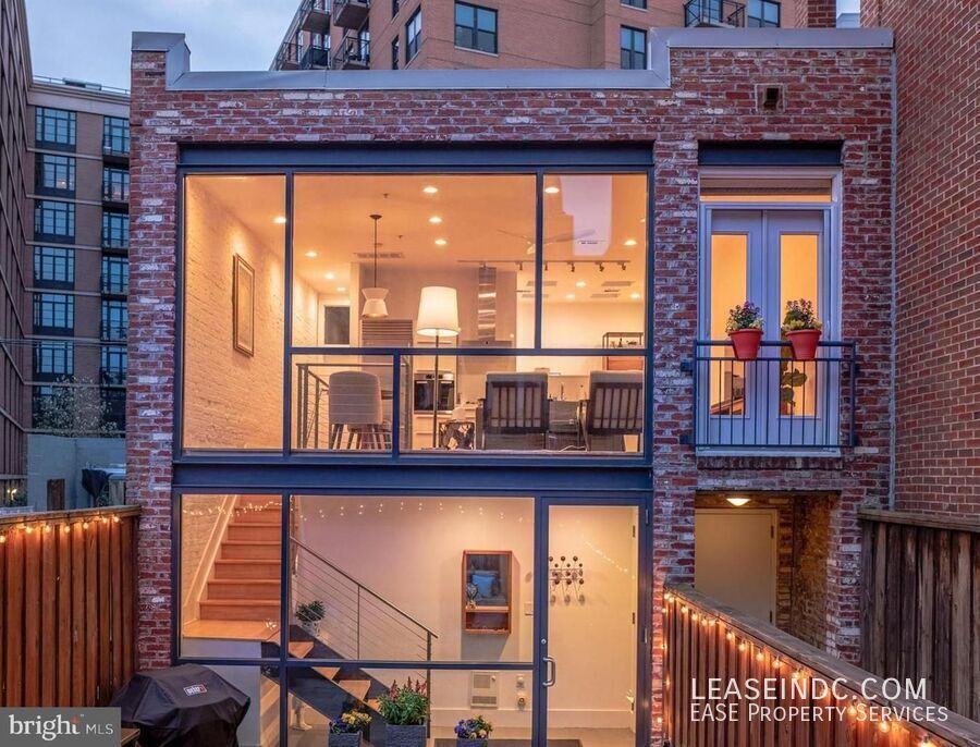 442 M St NW in Washington, DC - Building Photo