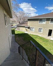 5020 Tahiti Wy in Reno, NV - Foto de edificio - Building Photo