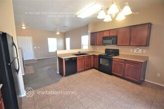 5930 W Getty Dr in Phoenix, AZ - Building Photo - Building Photo