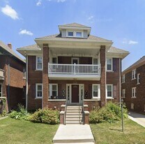 1026 Lakepointe St, Unit 1 in Grosse Pointe Park, MI - Building Photo