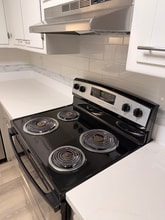 525 N San Mateo Dr in San Mateo, CA - Foto de edificio - Building Photo