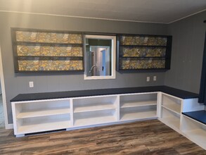 244 Broadway St E in Amery, WI - Foto de edificio - Building Photo