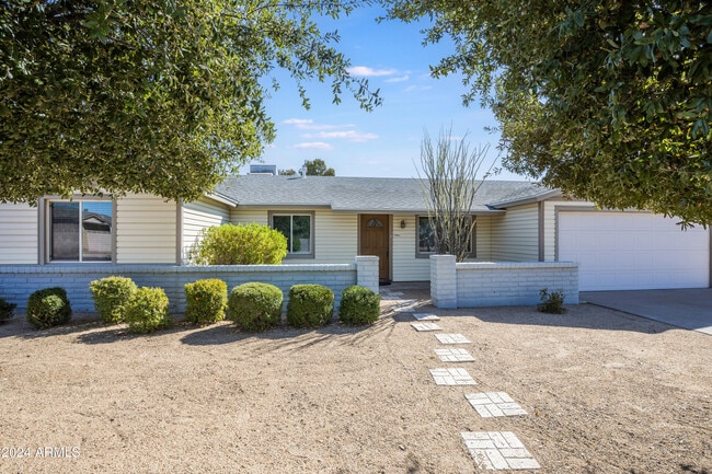 14225 N 39th Way in Phoenix, AZ - Building Photo - Building Photo