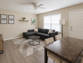 1857 Ivy Ln in Tallahassee, FL - Building Photo - Building Photo