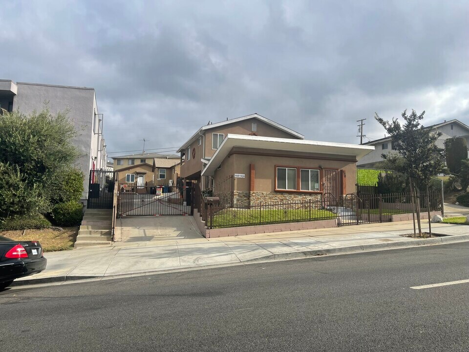 918 Centinela Ave, Unit 918 Centinela in Inglewood, CA - Foto de edificio