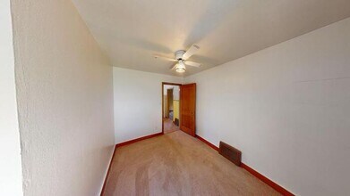 312 8th St NW in Mandan, ND - Building Photo - Building Photo
