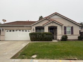 5343 Cosumnes Dr in Stockton, CA - Building Photo