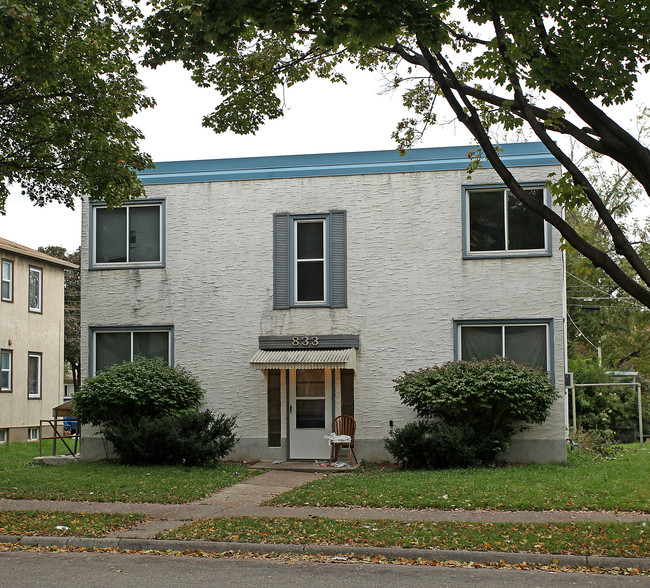 833 Randolph Ave in St. Paul, MN - Foto de edificio - Building Photo