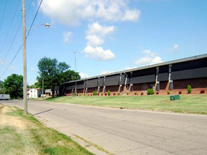 Everett Park in Newark, OH - Building Photo - Building Photo