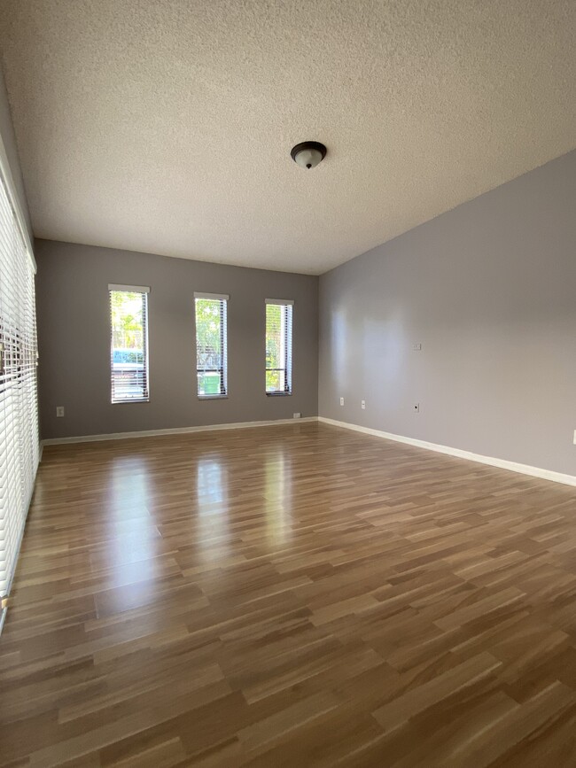 10581 SW 73rd Terrace in Miami, FL - Building Photo - Building Photo