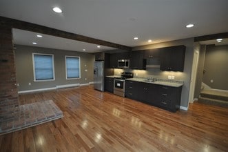 16 Central St in Bristol, NH - Building Photo - Building Photo