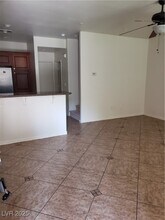 11478 Ogden Mills Dr in Las Vegas, NV - Foto de edificio - Building Photo