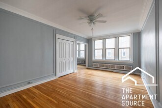 1362 W Estes Ave in Chicago, IL - Foto de edificio - Building Photo