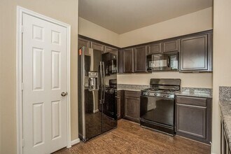 15030 Silhouette Ridge Dr in Humble, TX - Foto de edificio - Building Photo
