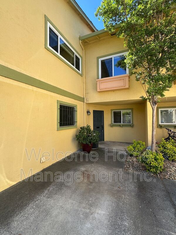 43175 Washington Common in Fremont, CA - Building Photo - Building Photo