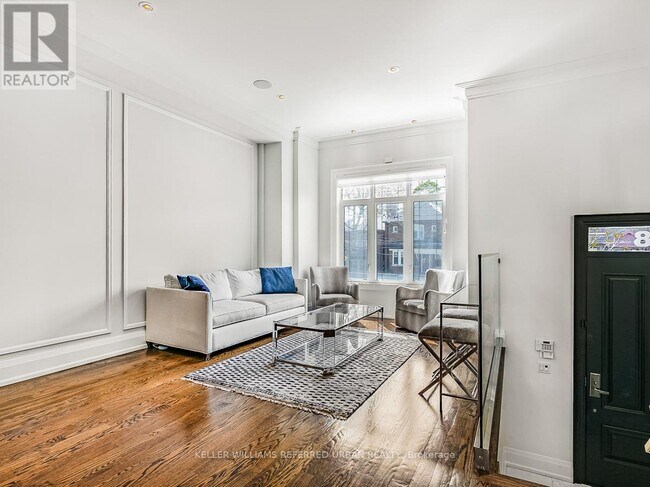 38 Cranbrooke Ave in Toronto, ON - Building Photo - Building Photo