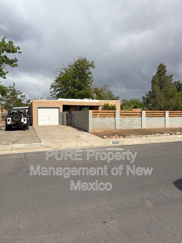property at 536 Arizona St SE
