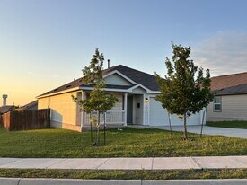 12727 Mirecourt Wy in Schertz, TX - Building Photo