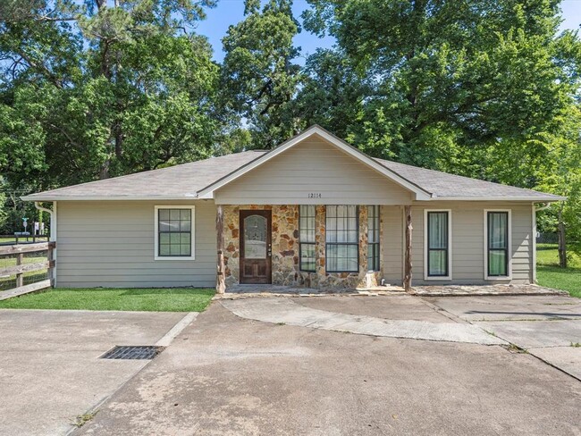 property at 12114 Creekside Dr
