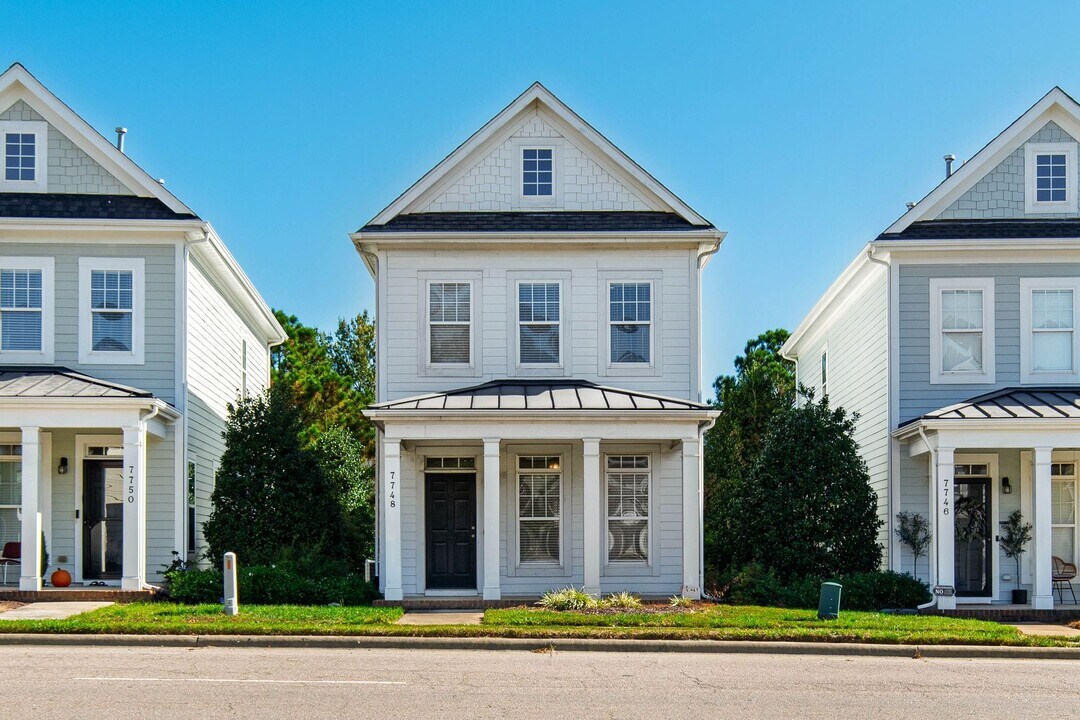 7748 ACC Blvd in Raleigh, NC - Building Photo