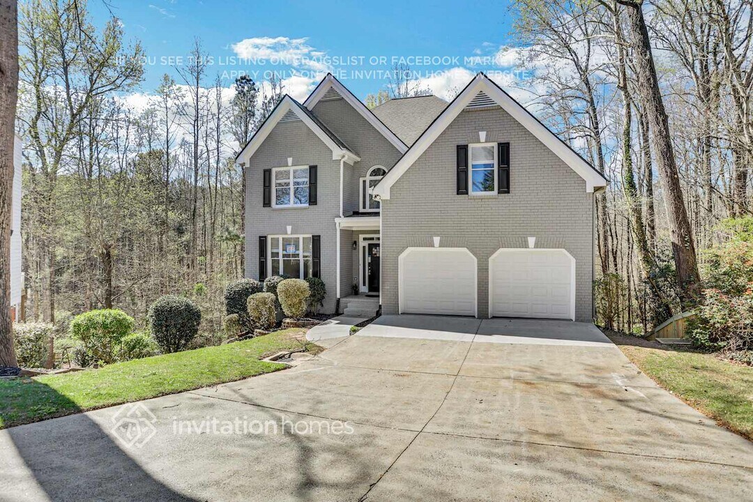 4894 Day Lily Way in Acworth, GA - Building Photo
