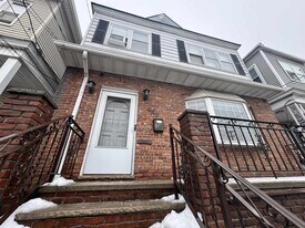 460 Ave E in Bayonne, NJ - Building Photo