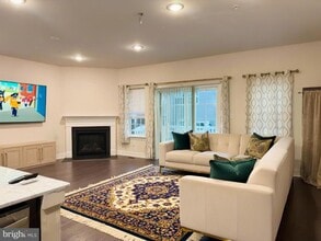 16 Lochiel Ln in Exton, PA - Building Photo - Building Photo