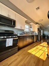 97 Chestnut Ave in Jersey City, NJ - Building Photo - Building Photo