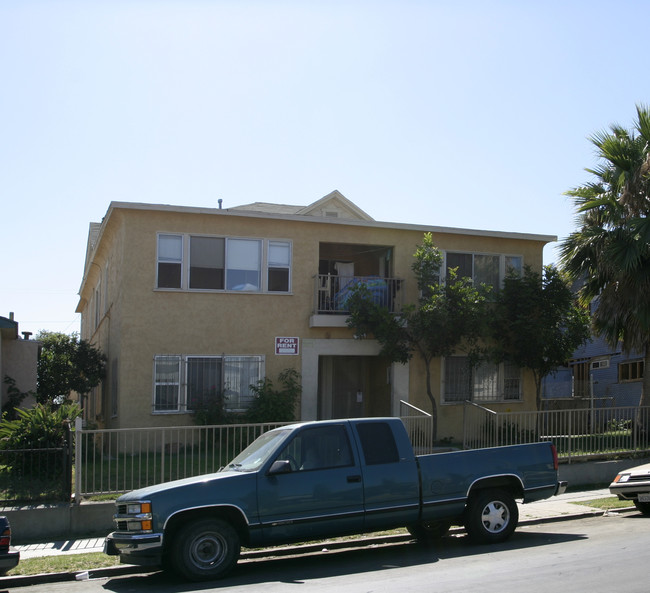 1022-1028 Martin Luther King Jr Ave in Long Beach, CA - Foto de edificio - Building Photo