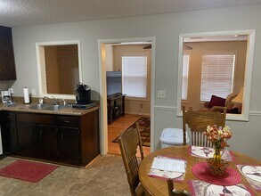 203 Opal Ln in Bristol, VA - Building Photo - Building Photo